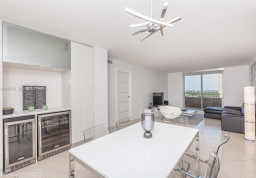 Квартира #9U