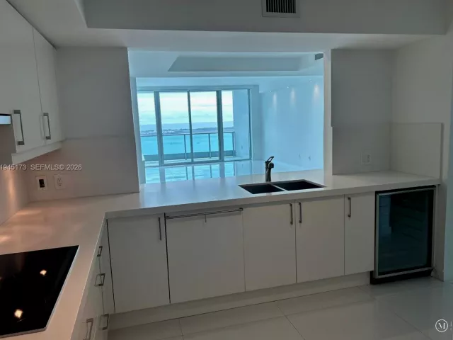 Продажа квартиры #4107 - фото 7135706