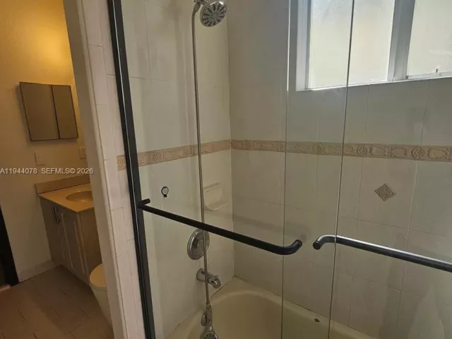 Дом в аренду по адресу 15387 SW 21st Ln 1 - фото 7211503