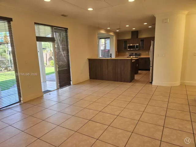 Дом в аренду по адресу 15387 SW 21st Ln 1 - фото 7211508