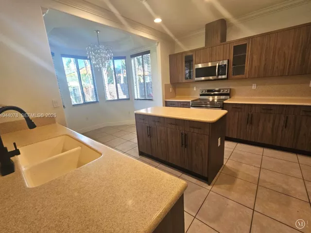 Дом в аренду по адресу 15387 SW 21st Ln 1 - фото 7211515