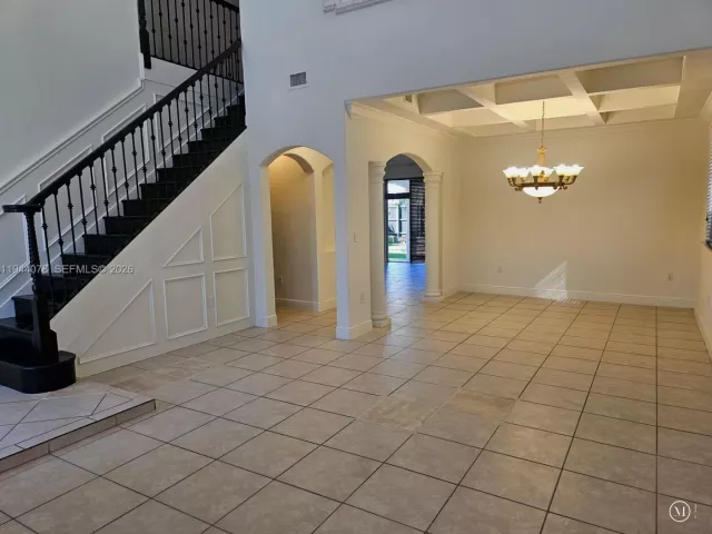 Дом в аренду по адресу 15387 SW 21st Ln 1 - фото 7211521