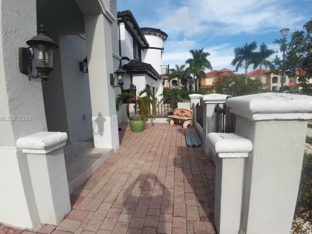 Дом в аренду по адресу 15387 SW 21st Ln 1 - фото 7211526