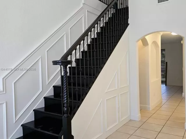 Дом в аренду по адресу 15387 SW 21st Ln 1 - фото 7211520