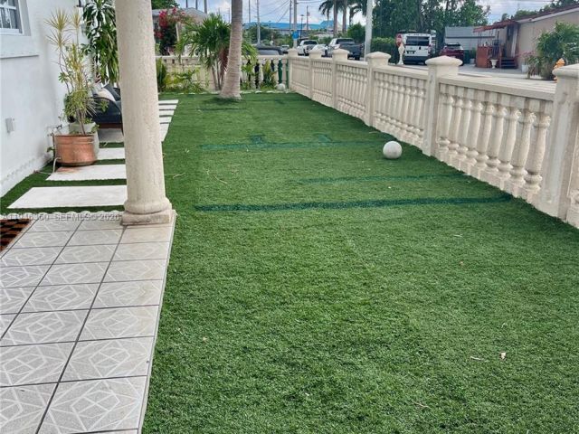 Дом в аренду по адресу 8221 NW South River Dr 1 - фото 7443082