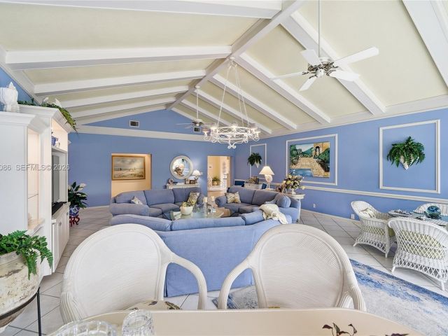 Продажа дома по адресу 1431 S Ocean Blvd #95 - фото 7167992