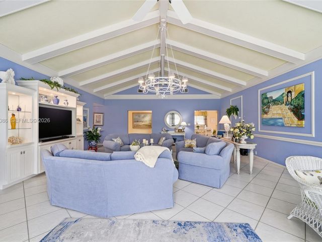 Продажа дома по адресу 1431 S Ocean Blvd #95 - фото 7167998