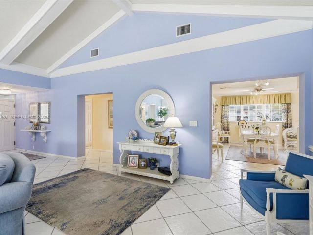 Продажа дома по адресу 1431 S Ocean Blvd #95 - фото 7167999