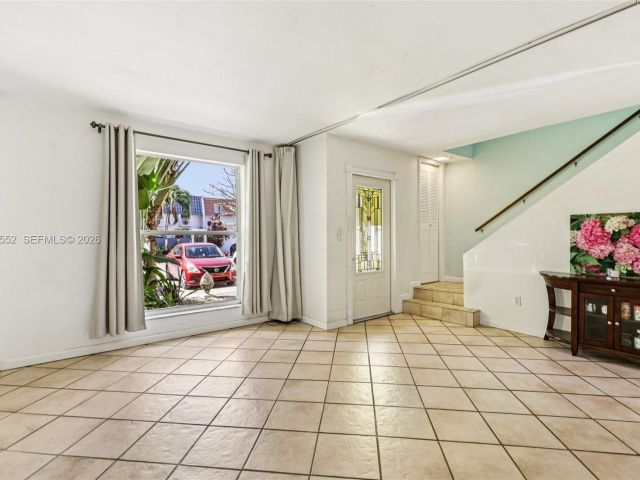 Продажа дома по адресу 13503 NE 23rd Pl - фото 7200519