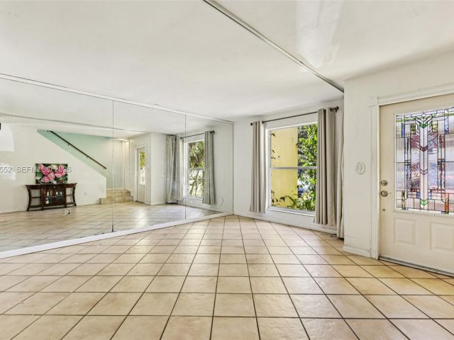 Продажа дома по адресу 13503 NE 23rd Pl - фото 7200520