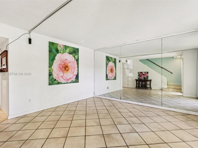 Продажа дома по адресу 13503 NE 23rd Pl - фото 7200521