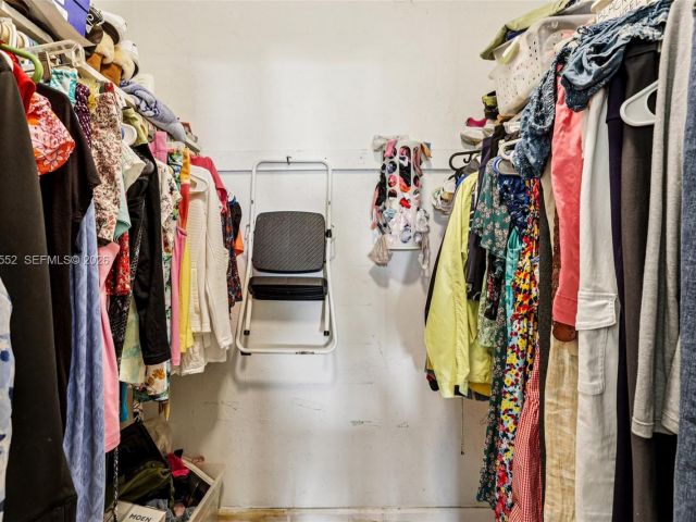 Продажа дома по адресу 13503 NE 23rd Pl - фото 7328529