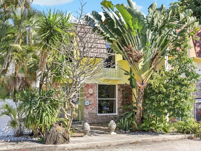 Продажа дома по адресу 13503 NE 23rd Pl - фото 7200523