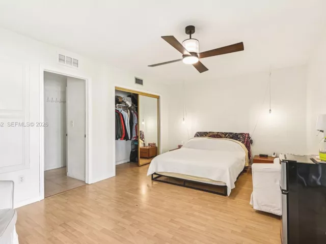 Продажа дома по адресу 13503 NE 23rd Pl - фото 7200507