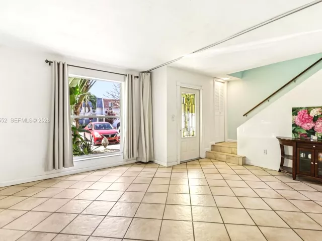 Продажа дома по адресу 13503 NE 23rd Pl - фото 7200519