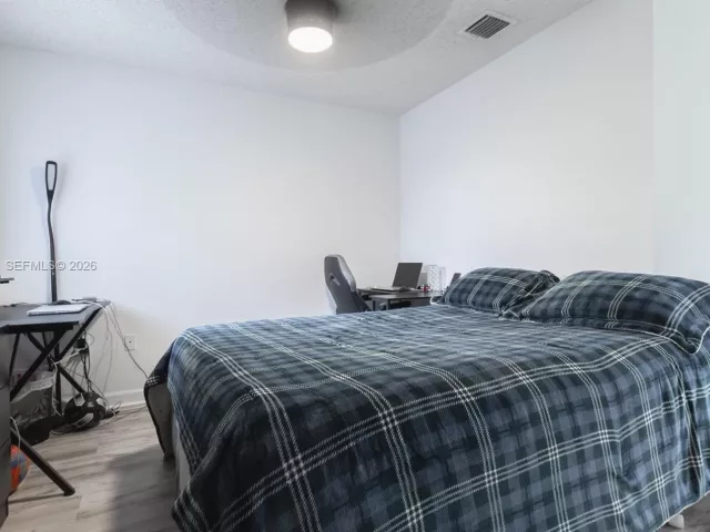 Продажа дома по адресу 11600 NW 50th Ter - фото 7260656