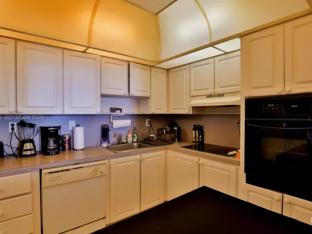 Продажа квартиры #726 - фото 7132260