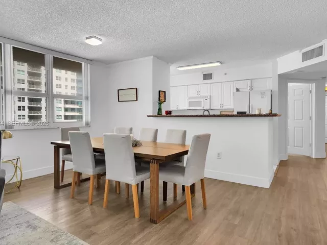 Продажа квартиры #1702 - фото 7175675