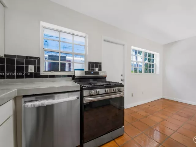 Дом в аренду по адресу 7412 GARY AV 7412 - фото 7131998