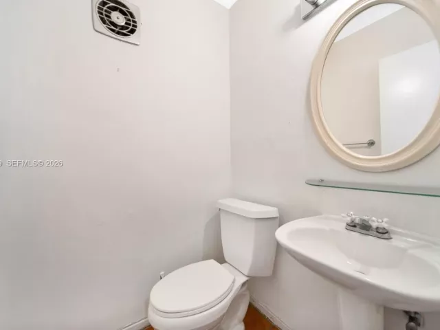 Дом в аренду по адресу 7412 GARY AV 7412 - фото 7131990