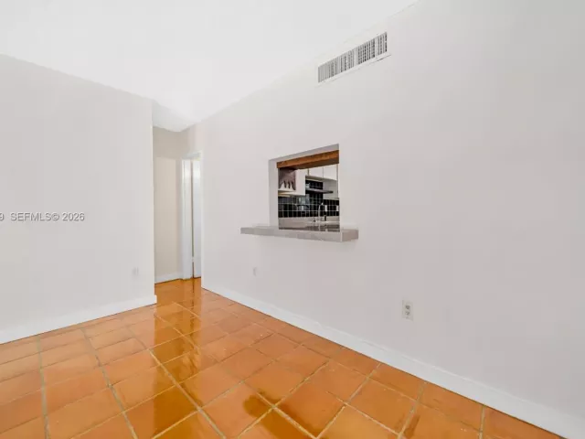 Дом в аренду по адресу 7412 GARY AV 7412 - фото 7131993