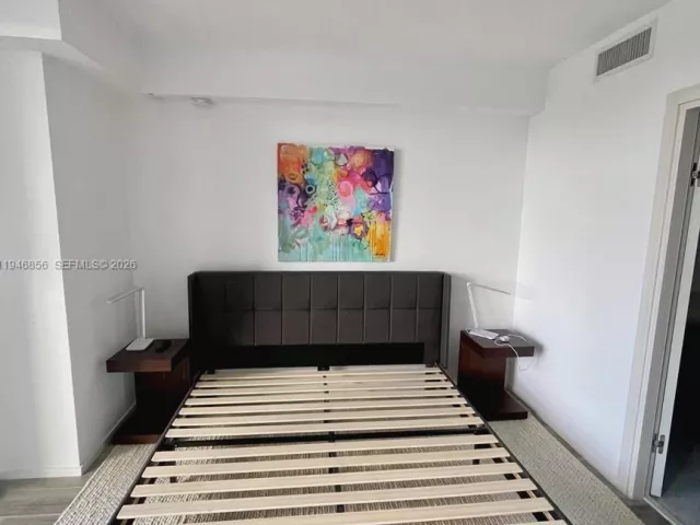 Квартира в аренду номер3304 - фото 7135842