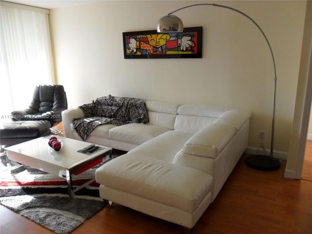 Квартира в аренду номер16C - фото 7501103