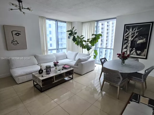 Продажа квартиры #1917 - фото 7140490