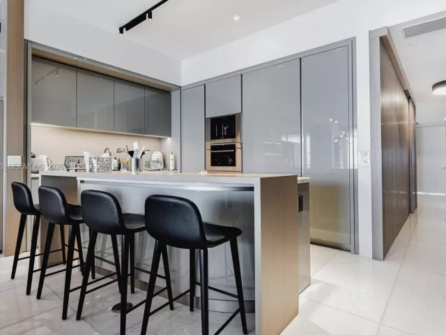 Продажа квартиры #4602 - фото 7136844