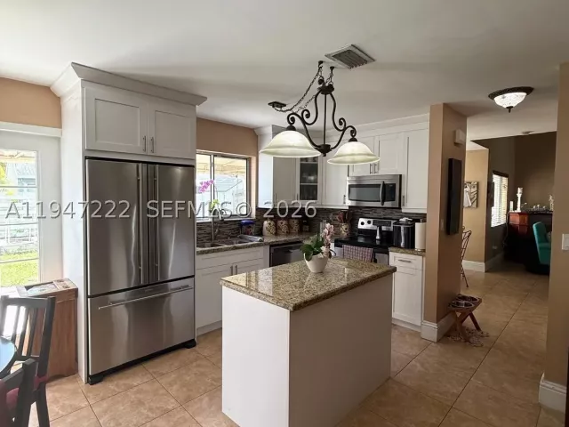 Продажа дома по адресу 14534 SW 144th Ter - фото 8866453