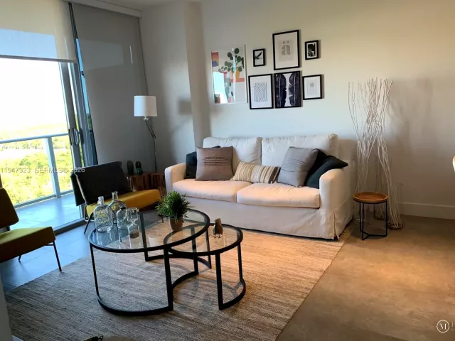 Продажа квартиры #1417 - фото 7138940