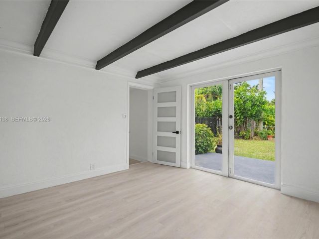 Продажа дома по адресу 317 NW 27th St - фото 7240918