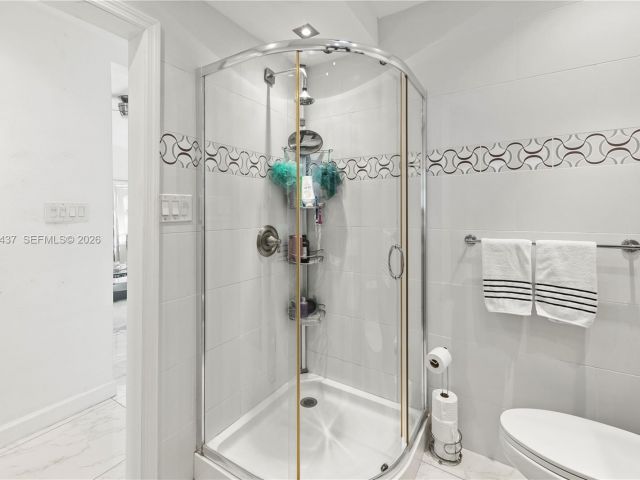 Продажа дома по адресу 117 SW 6th St - фото 7137576