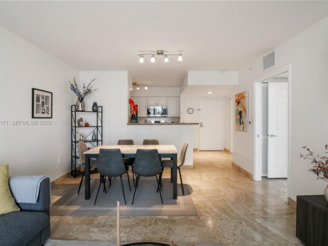 Продажа квартиры #805 - фото 7450104