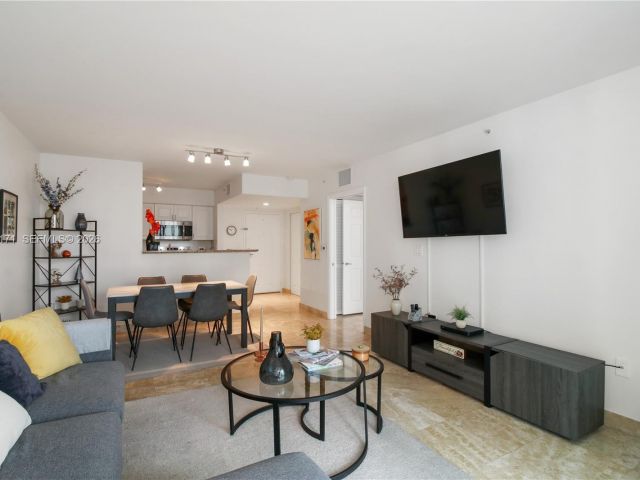 Продажа квартиры #805 - фото 7450106