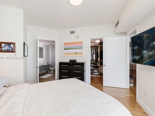 Продажа квартиры #2104 - фото 7142837