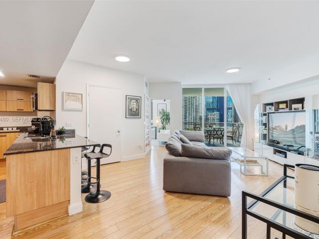 Продажа квартиры #2104 - фото 7142845