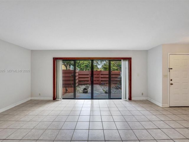 Дом в аренду по адресу 2990 Oaktree Ln 338 - фото 7474690