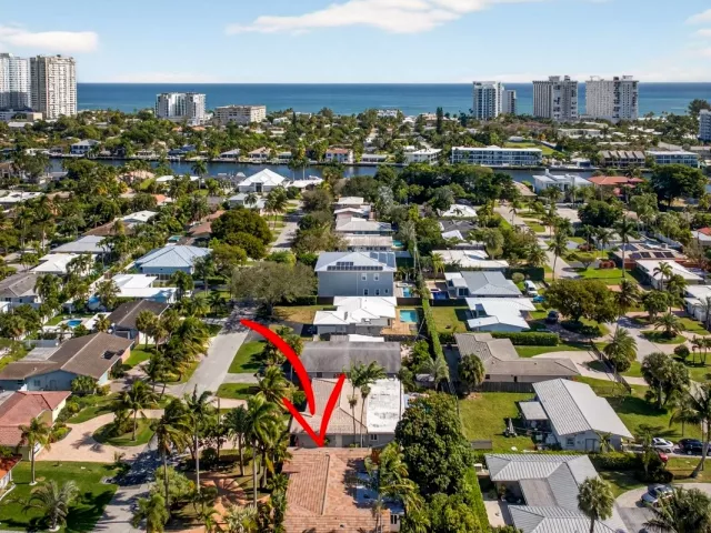 Продажа дома по адресу 2580 SE 5th Court - фото 9357094