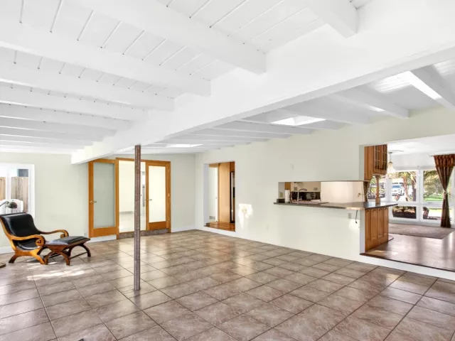 Продажа дома по адресу 2580 SE 5th Court - фото 9357104