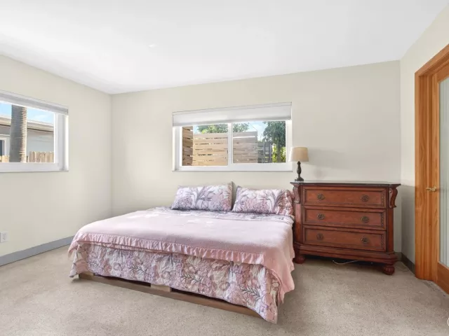 Продажа дома по адресу 2580 SE 5th Court - фото 9357120