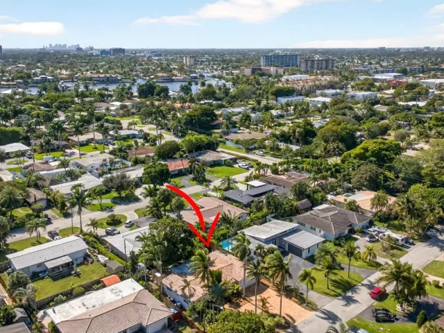 Продажа дома по адресу 2580 SE 5th Court - фото 9357142