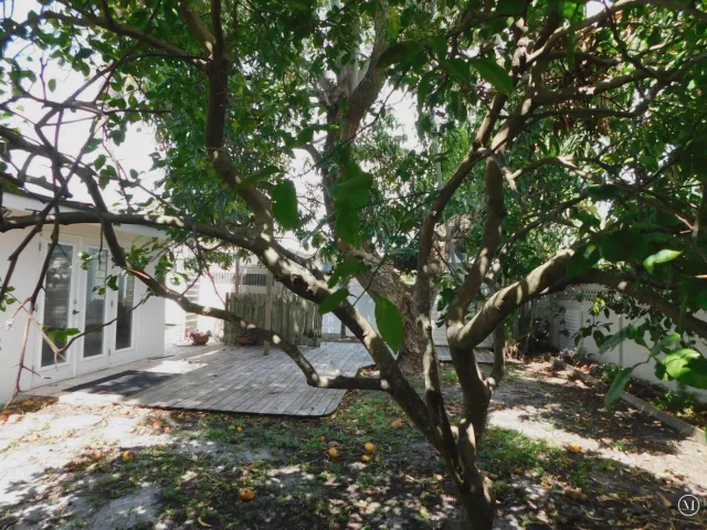 Продажа дома по адресу 2580 SE 5th Court - фото 9357093
