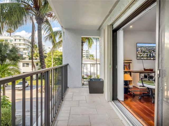 Дом в аренду по адресу 10090 Bay Harbor Ter 10090 - фото 7149379