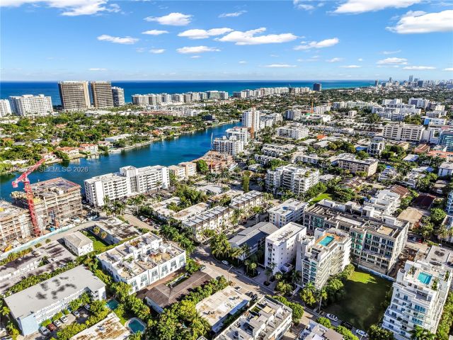 Дом в аренду по адресу 10090 Bay Harbor Ter 10090 - фото 7149381