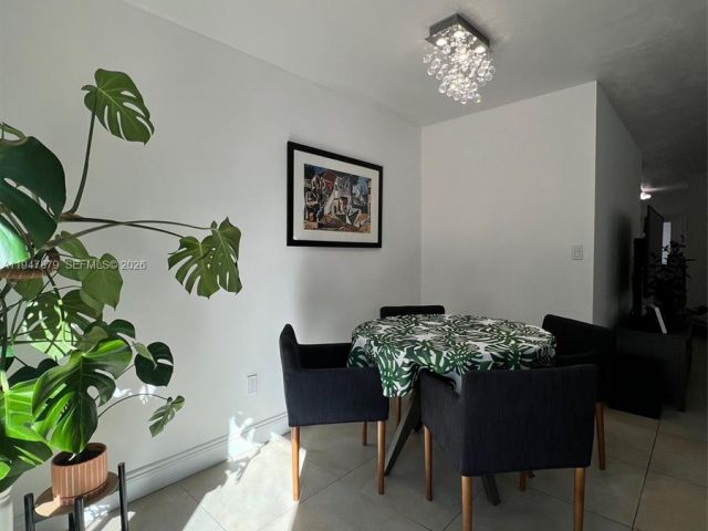 Продажа дома по адресу 747 SW 6th St - фото 7240530