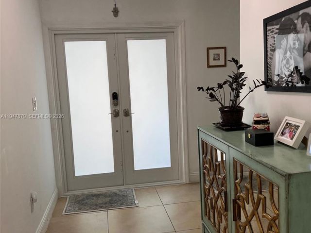 Продажа дома по адресу 747 SW 6th St - фото 7240542