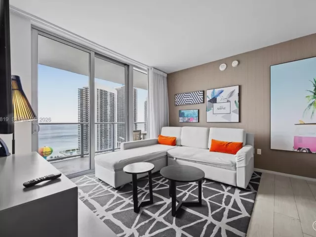 Продажа квартиры #R2307 - фото 7156635