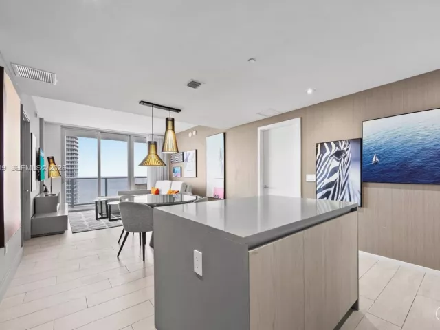 Продажа квартиры #R2307 - фото 7156622