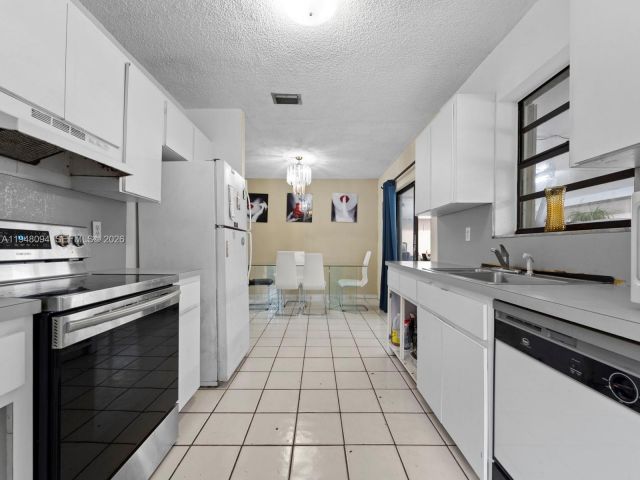 Продажа дома по адресу 25410 SW 127 Ave - фото 7461054